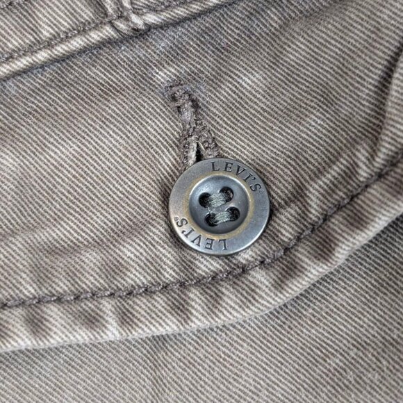 Levi's Green-Brown Cargo Shorts - Picture 3 of 5